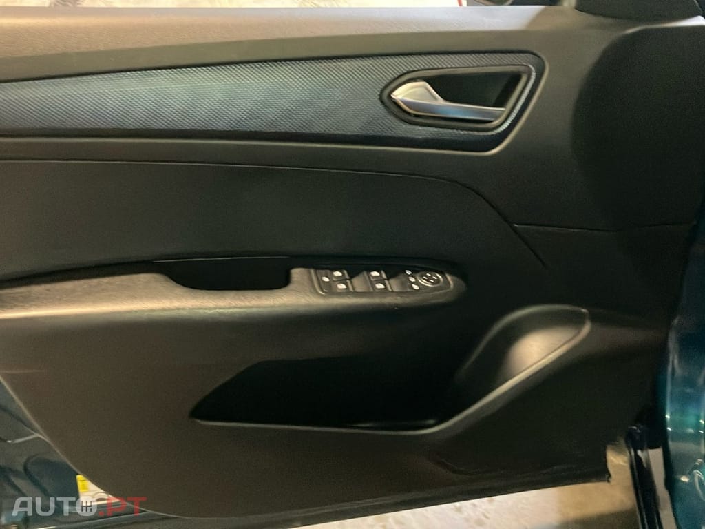 Renault Arkana 1.6 E-Tech Full Hybrid Evolution