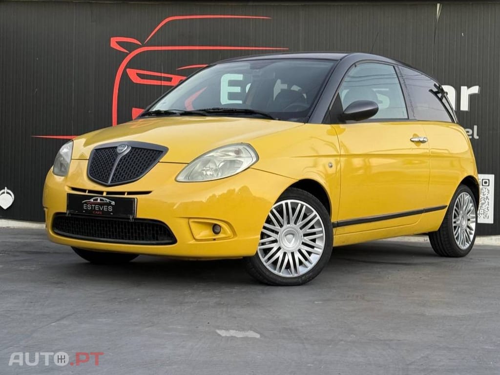 Lancia Ypsilon MOMO Desing
