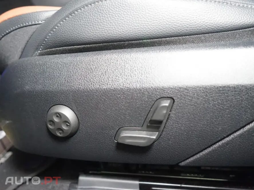 Mercedes-Benz C 300 e T 9G-TRONIC AMG Line