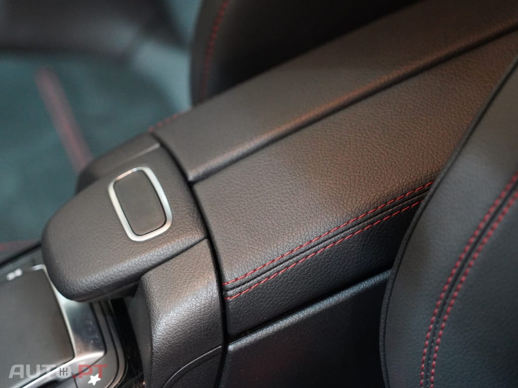 Mercedes-Benz A 180 d AMG Line