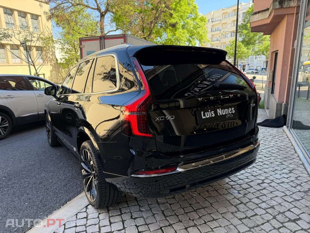 Volvo XC90 2.0 T8 PHEV Plus Dark AWD