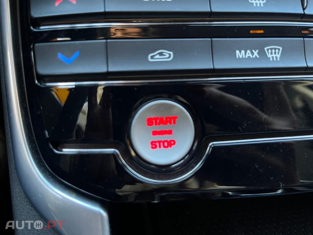 Jaguar XF 2.0d PRESTIGE