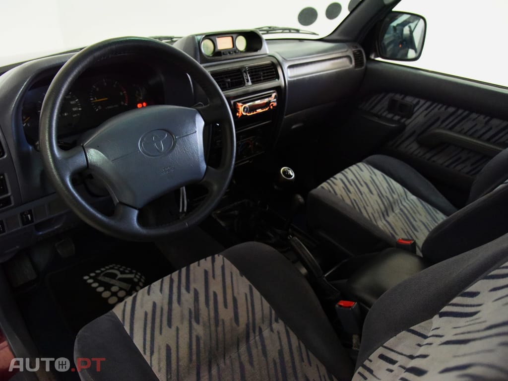 Toyota Land Cruiser 3.0 TD Pack 2