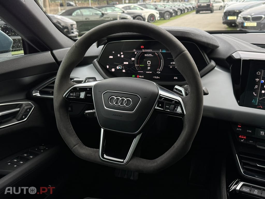Audi E-Tron GT quattro