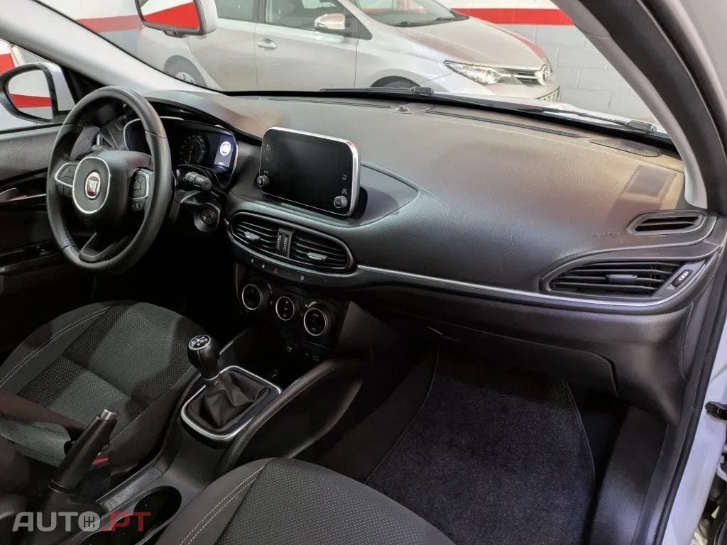 Fiat Tipo 1.3 M-Jet Lounge