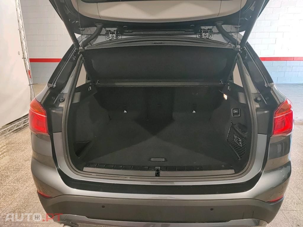 BMW X1 16 d sDrive Pack Essence Auto