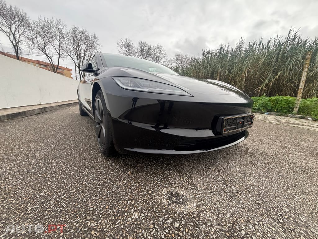 Tesla Model 3 Standard Range Plus RWD