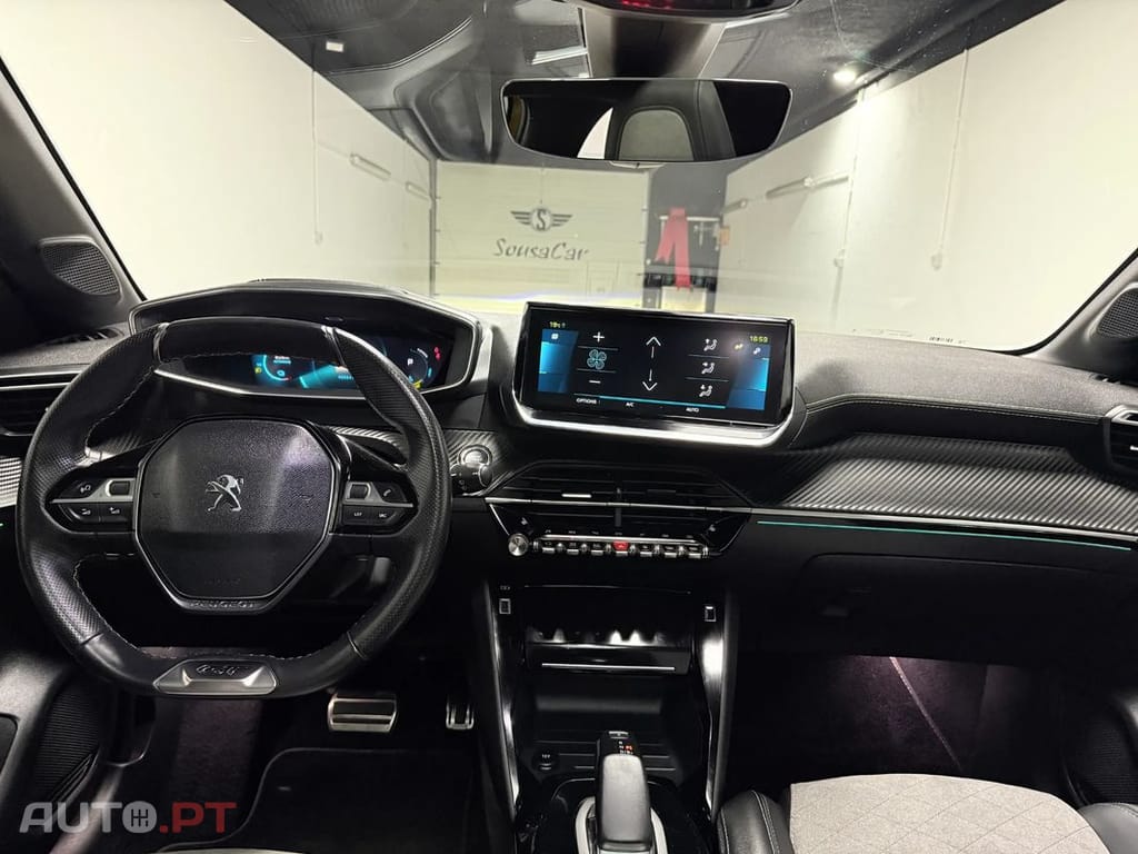 Peugeot E-208 50 kWh GT