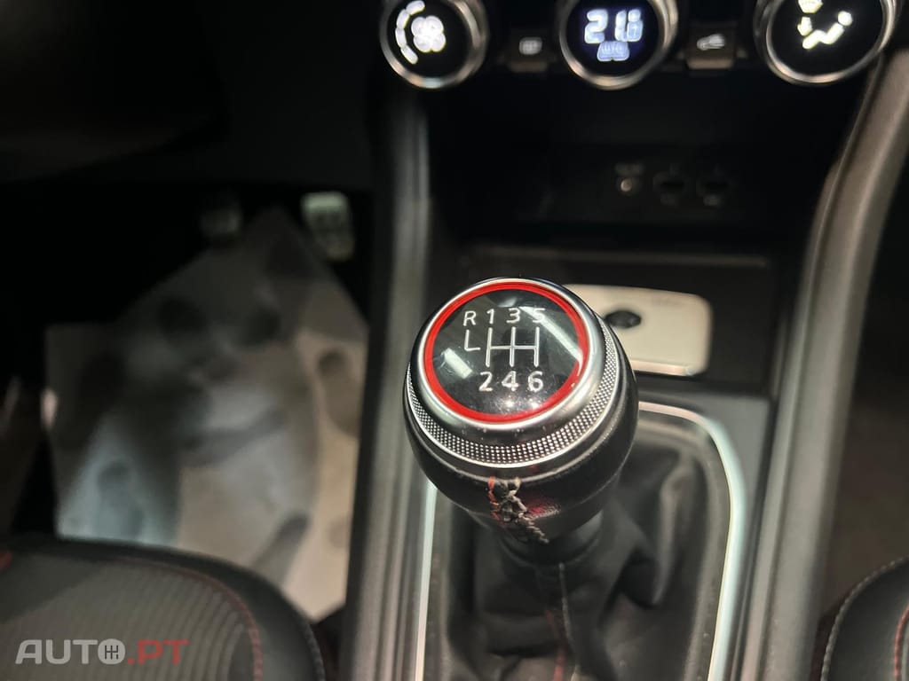 Renault Captur 1.0 TCe RS Line