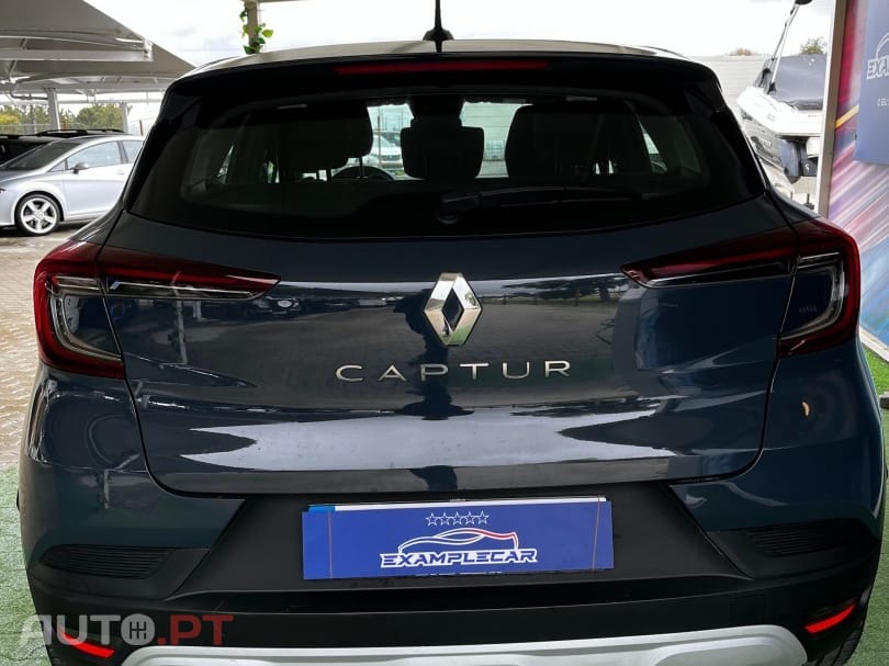 Renault Captur Outro