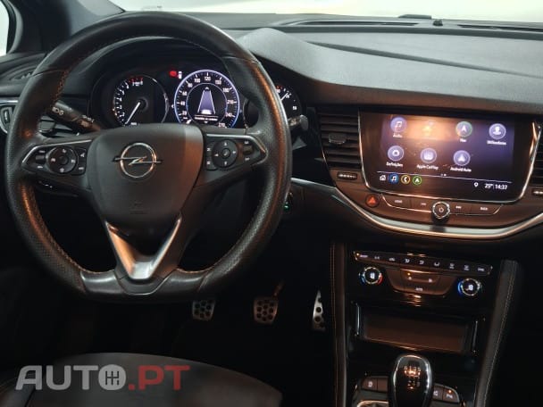 Opel Astra 1.2 T Design & Tech S/S