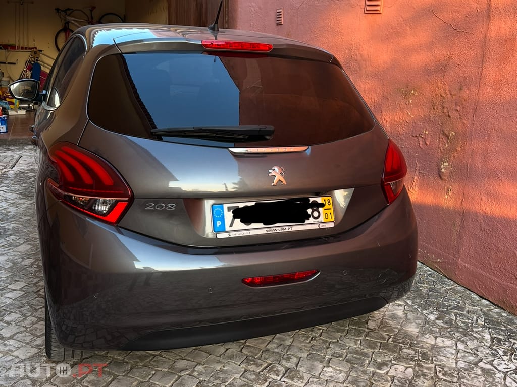 Peugeot 208 1199