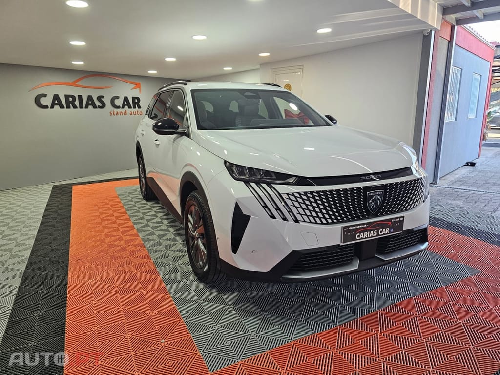 Peugeot 5008 ALLURE HYBRID E-DCS6