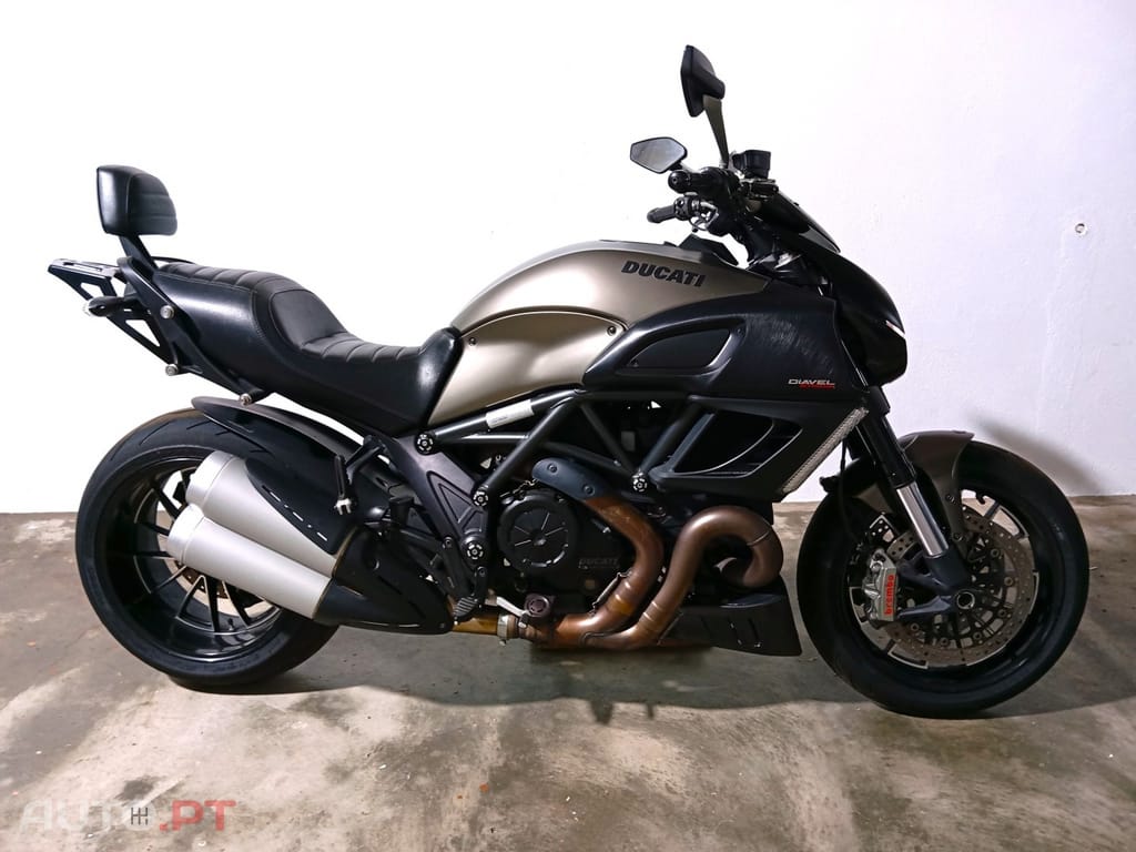Ducati Diavel 1200 STRADA ABS