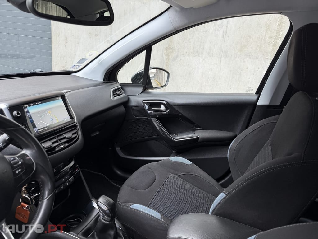 Peugeot 208 1.6 e-HDi Allure
