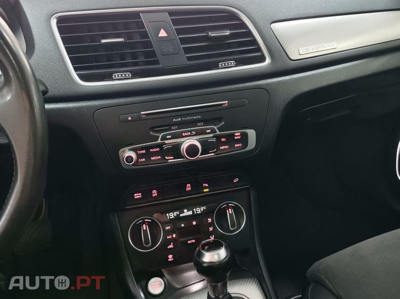 Audi Q3 2.0 TDI quattro Design S tronic