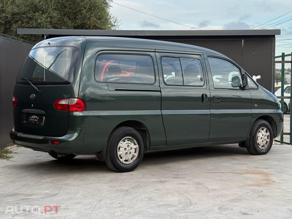 Hyundai H-1 2.5