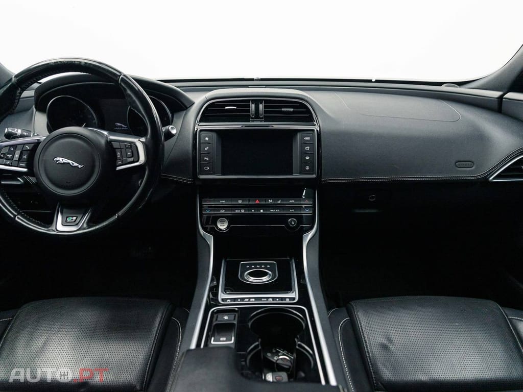 Jaguar XE 2.0 D R-Sport Aut.