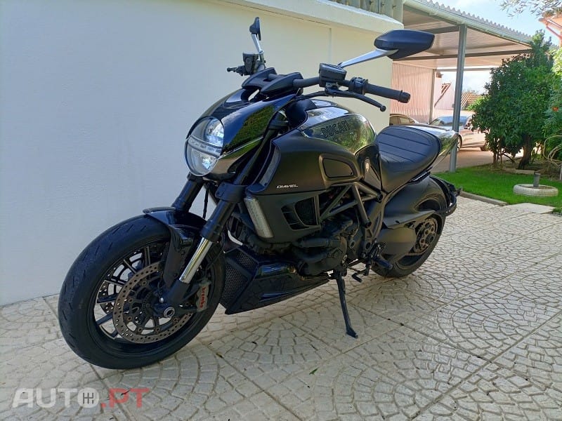 Ducati Diavel 1200 CROMO ABS COM EXTRAS