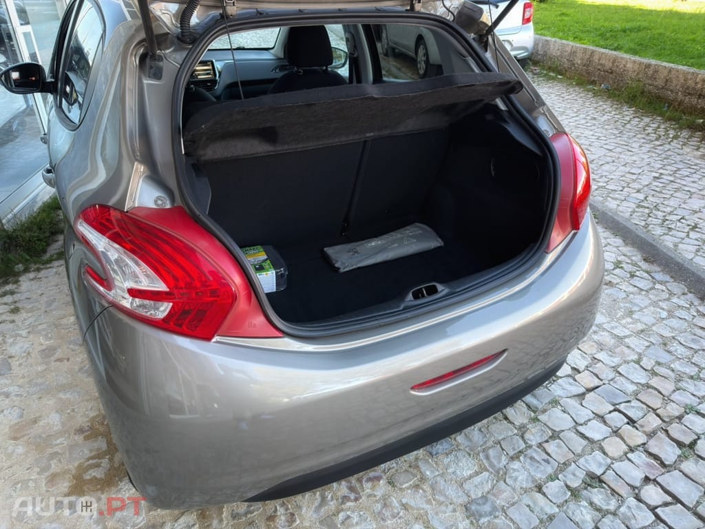 Peugeot 208 1.2 PureTech Access