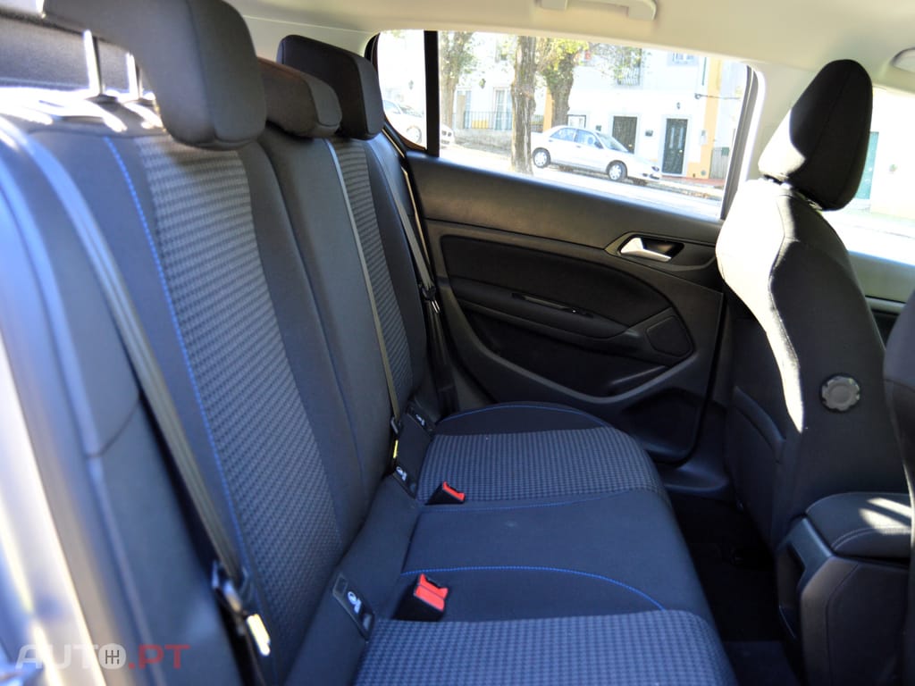 Peugeot 308 STYLE 1.5 BLUEHDI 130CV