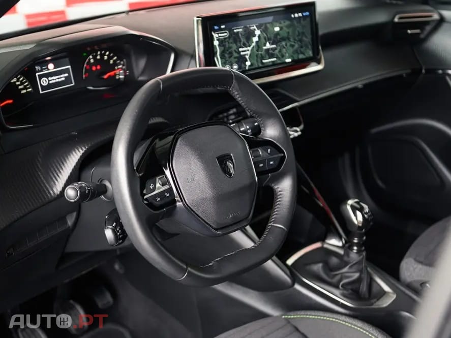 Peugeot 2008 1.2 PureTech Style