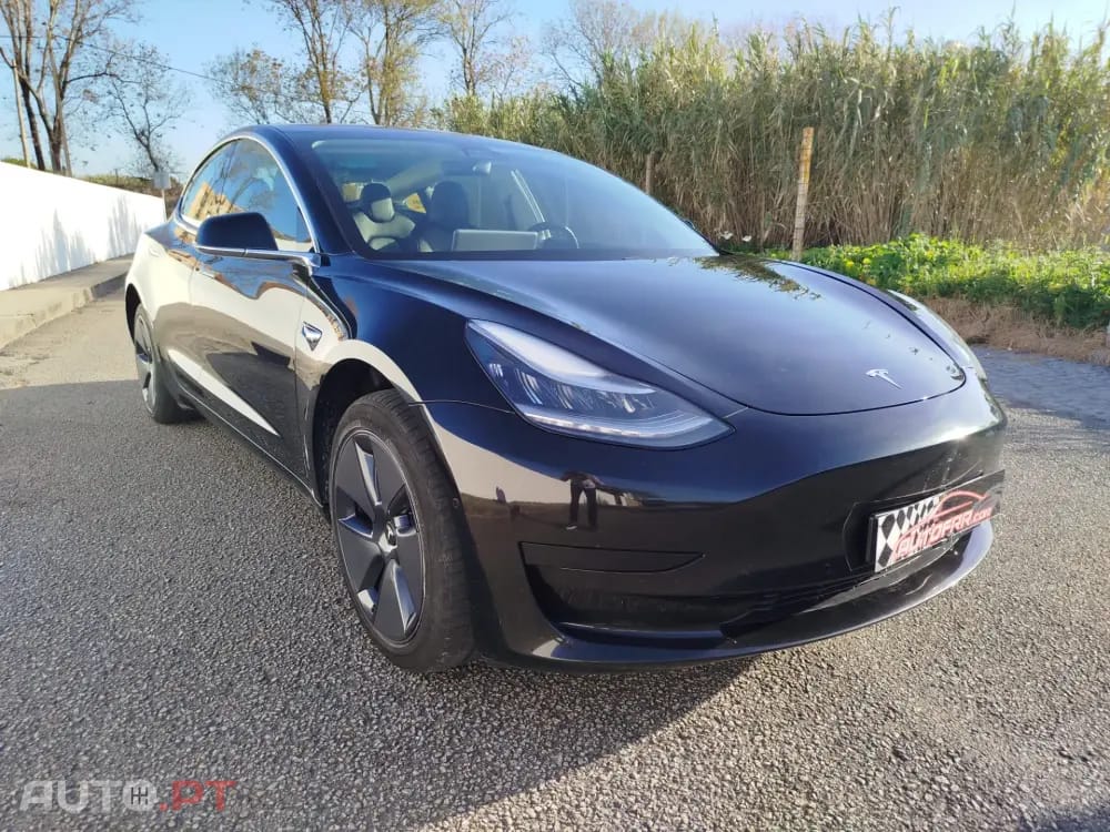 Tesla Model 3 Tração Traseira