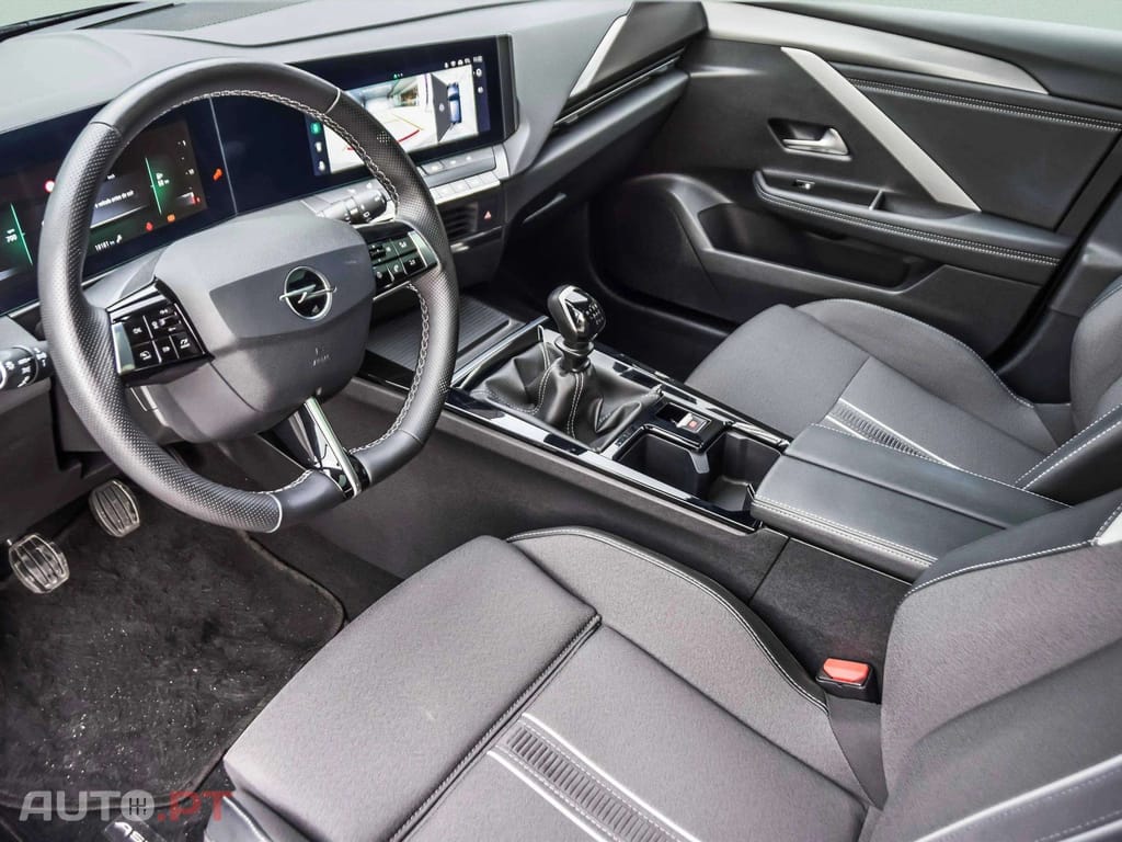 Opel Astra Sports Tourer 1.2 T GS