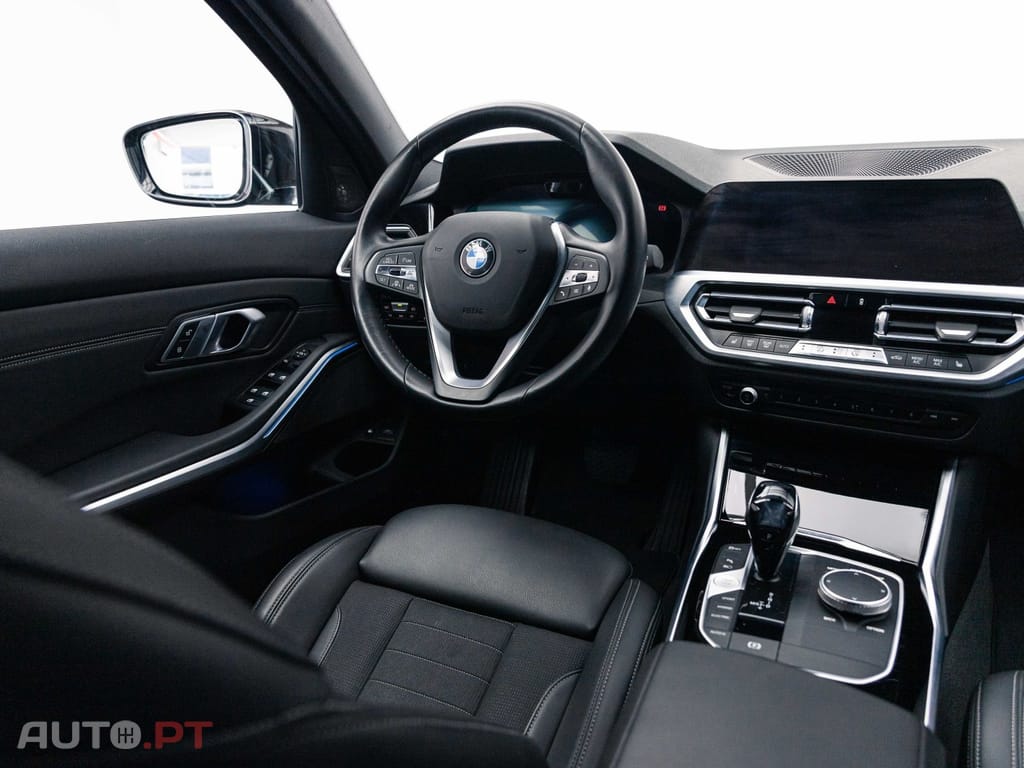 BMW 330 e Touring Line Sport Auto