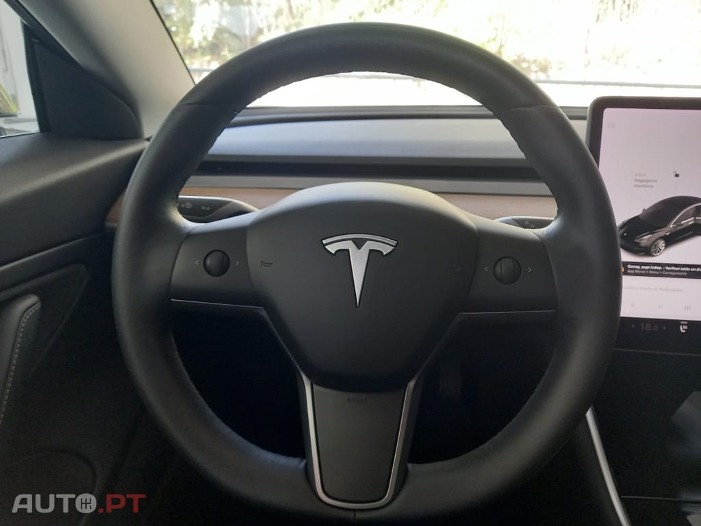 Tesla Model 3 Long-Range Dual Motor AWD