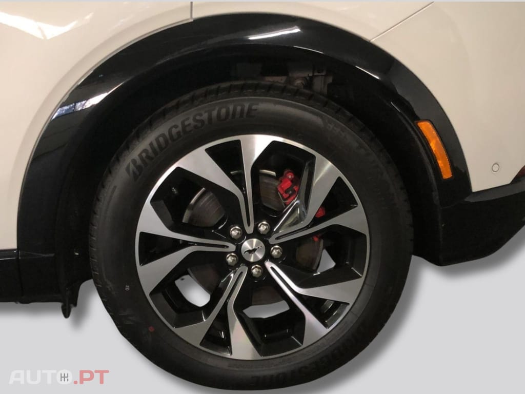 Ford Mustang Mach-E I.V.A DEDUTIVEL Premium