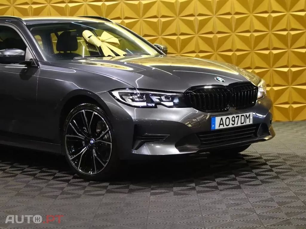 BMW 318 d Line Luxury Auto