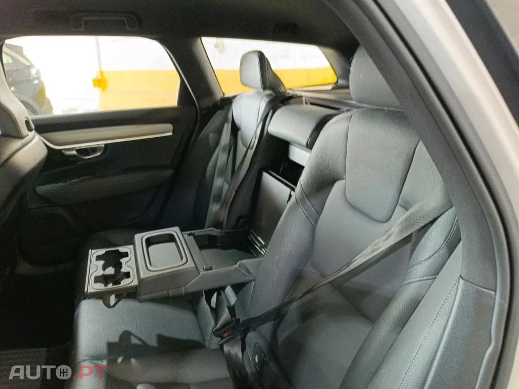 Volvo V90 2.0 T6 PHEV Inscription Expression AWD