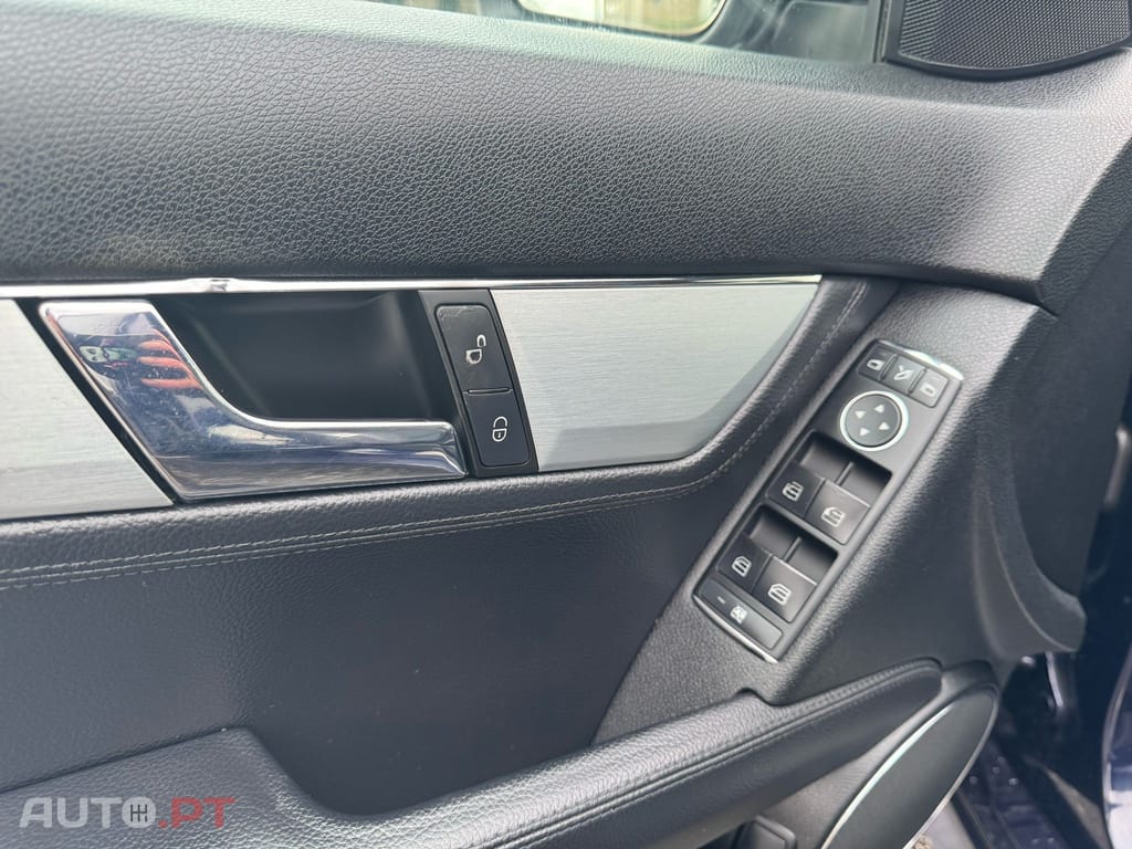 Mercedes-Benz C 320 AVANTGARDE