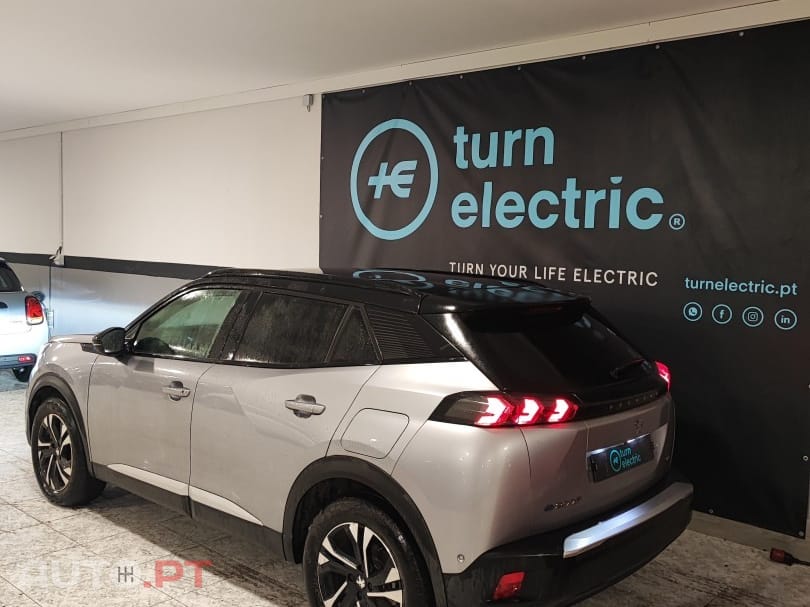 Peugeot E-2008 50 kWh GT