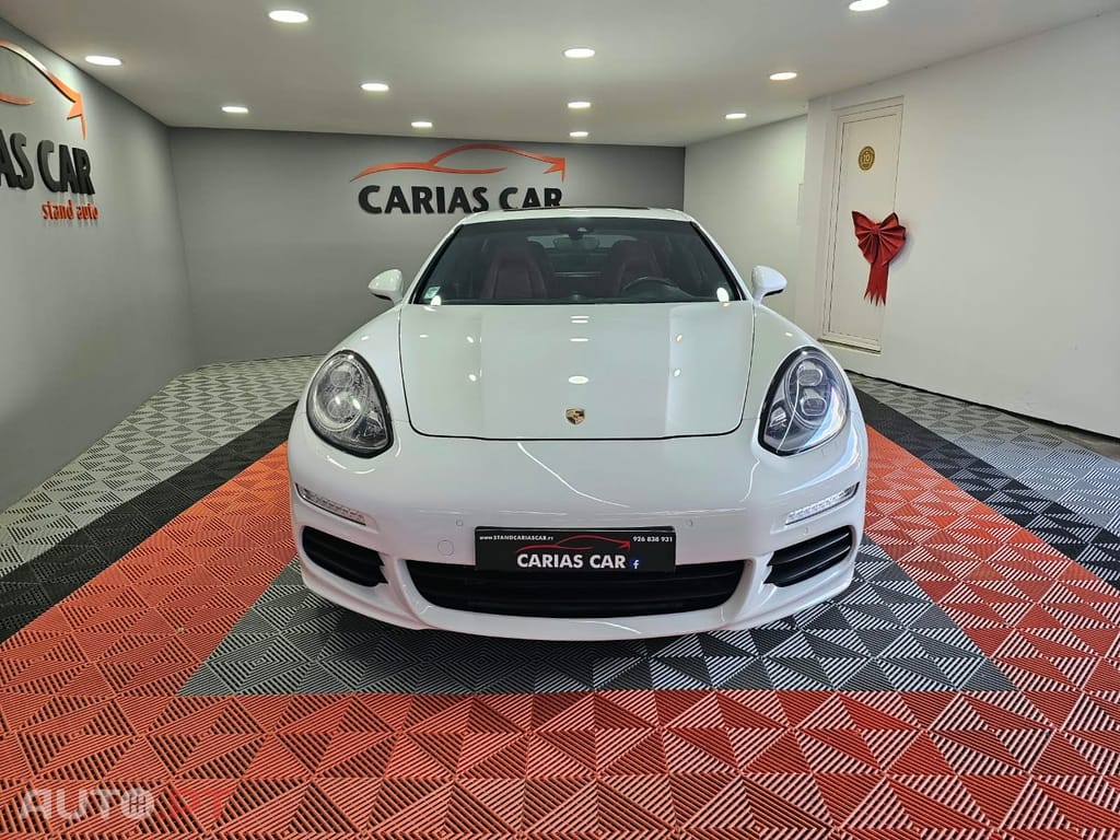 Porsche Panamera Platinium Edition