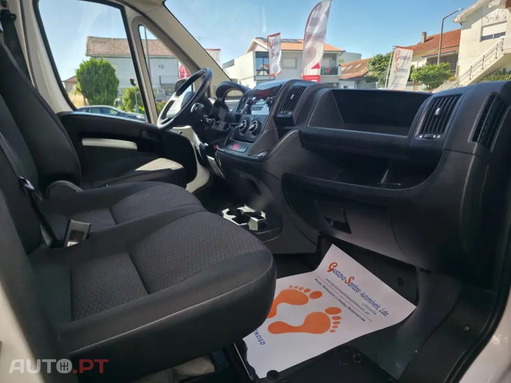 Peugeot Boxer Outro