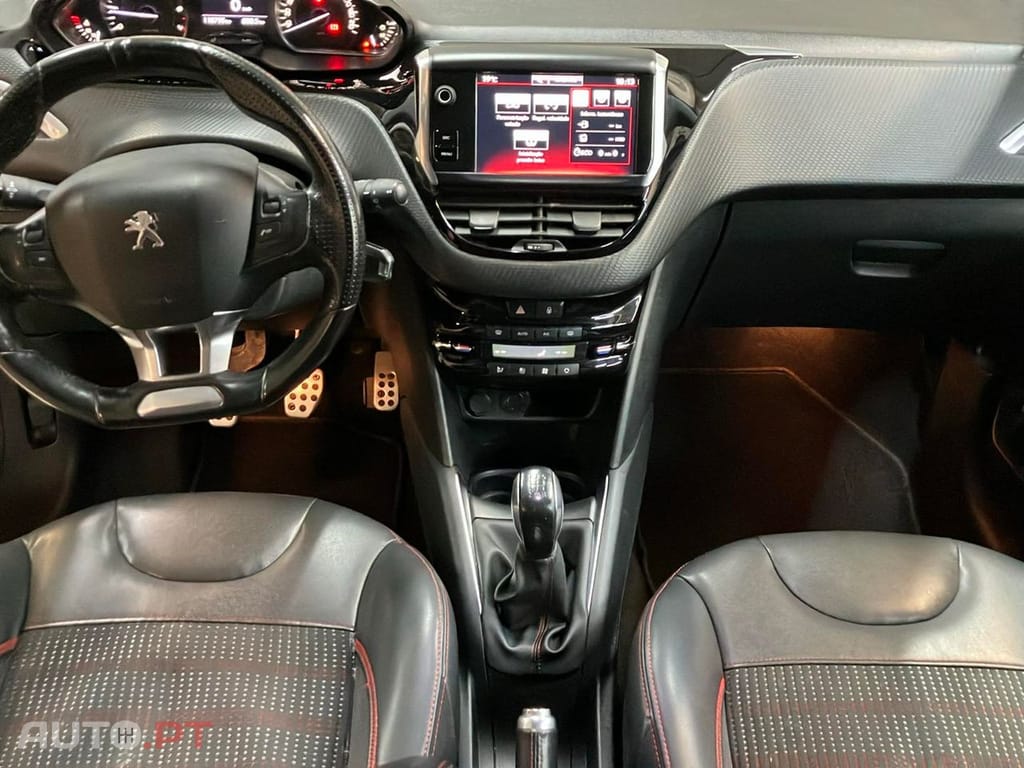 Peugeot 208 1.2 PureTech GT Line