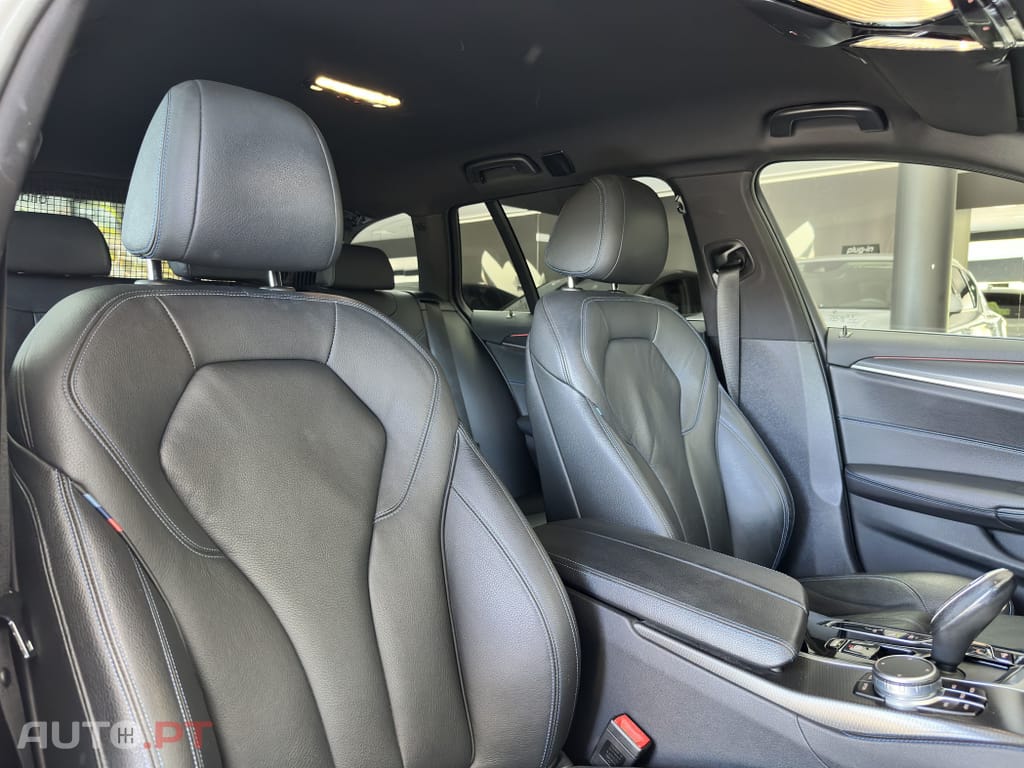 BMW 530 e Pack Desportivo M