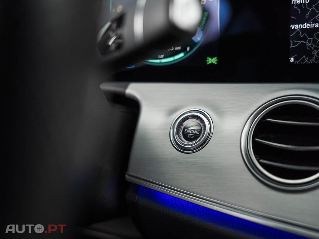Mercedes-Benz E 300 e AMG Line