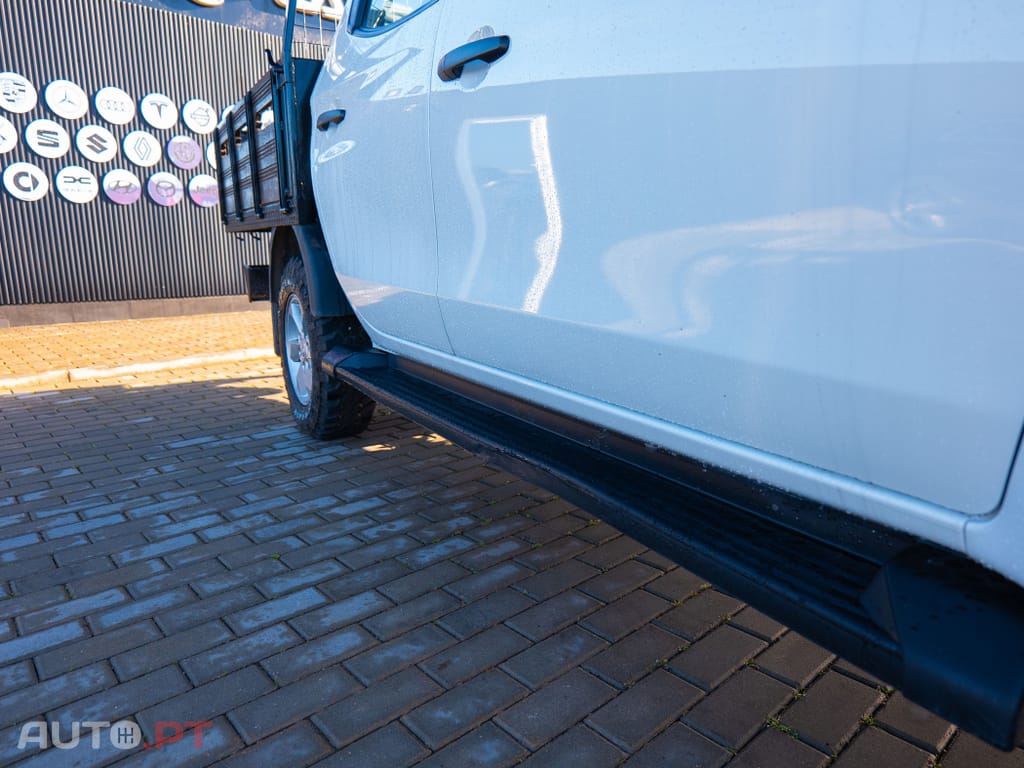 Mitsubishi L200 2.3 DI-D CD Invite 4WD