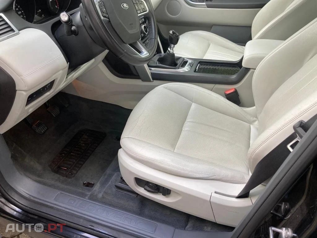 Land Rover Discovery Sport 2.0 TD4 SE 4WD