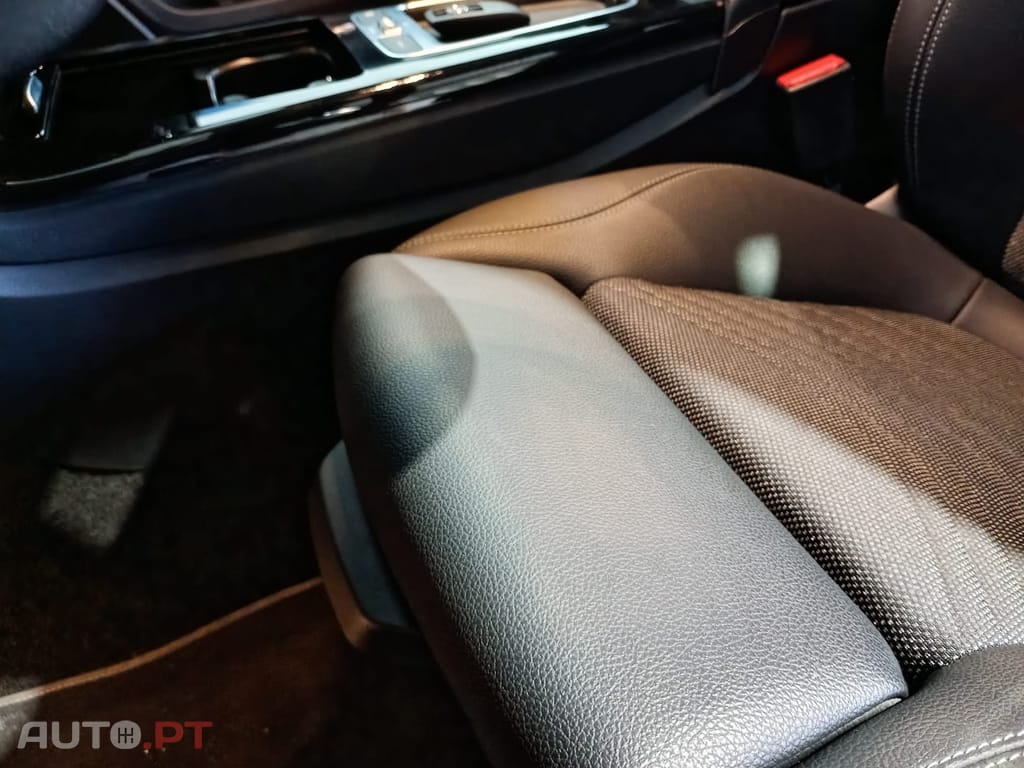 Mercedes-Benz A 250 e