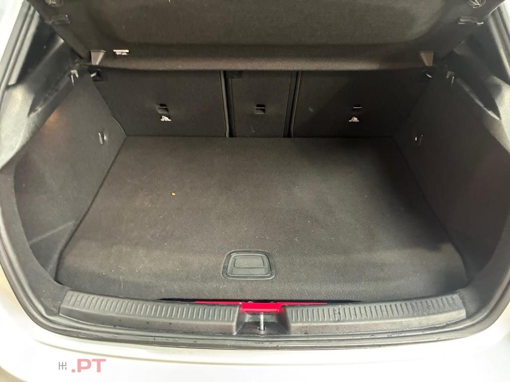 Mercedes-Benz A 250 e Style Line 8G-DCT