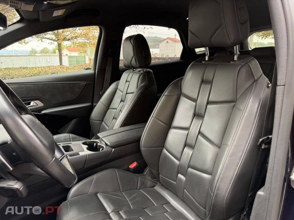 DS DS7 Crossback E-Tense Performance Line EAT8