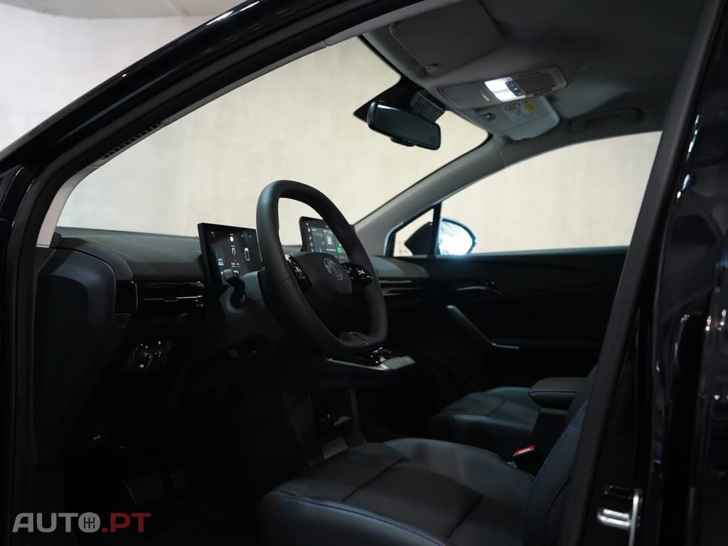 MG MG4 64 kWh Luxury