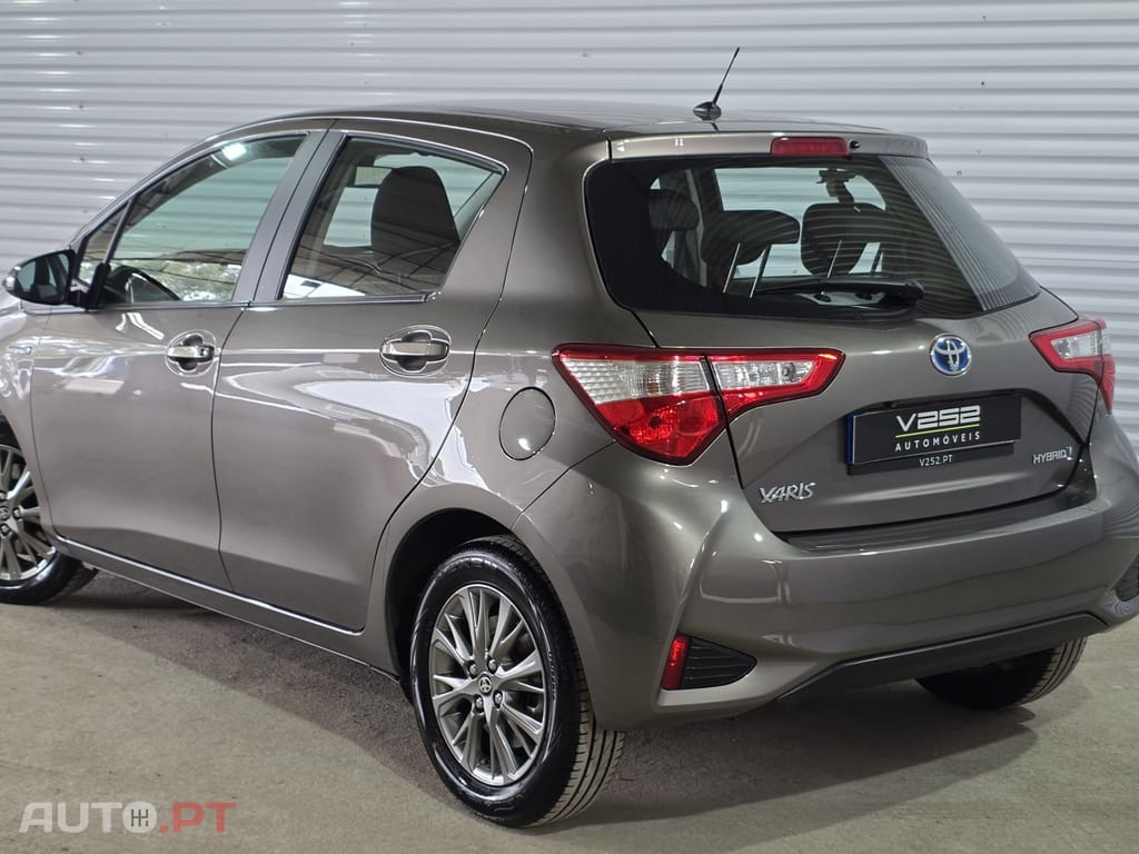 Toyota Yaris 1.5 HSD Comfort +P.Style+P.Techno