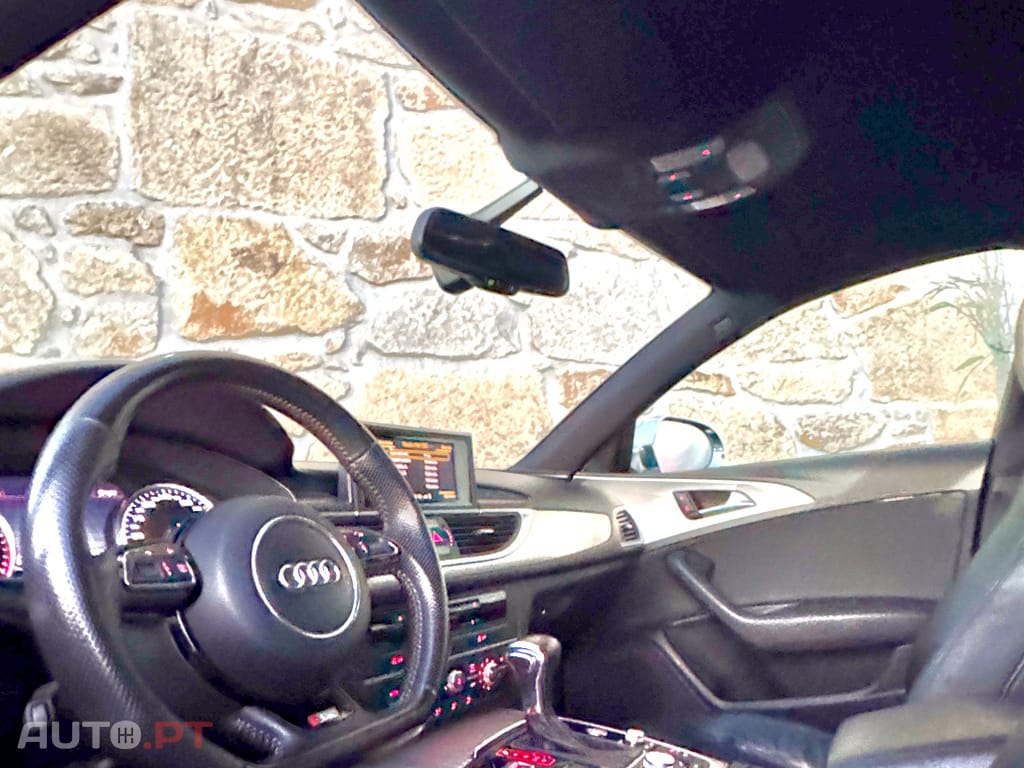 Audi A6 Avant 2.0 TDi S-line Multitronic (Ler descrição)