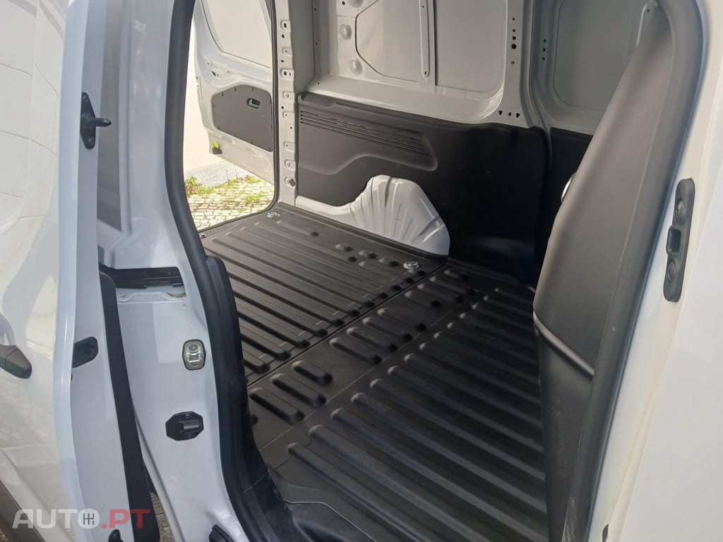 Peugeot Partner 1.5 BlueHDi Pemium Longa