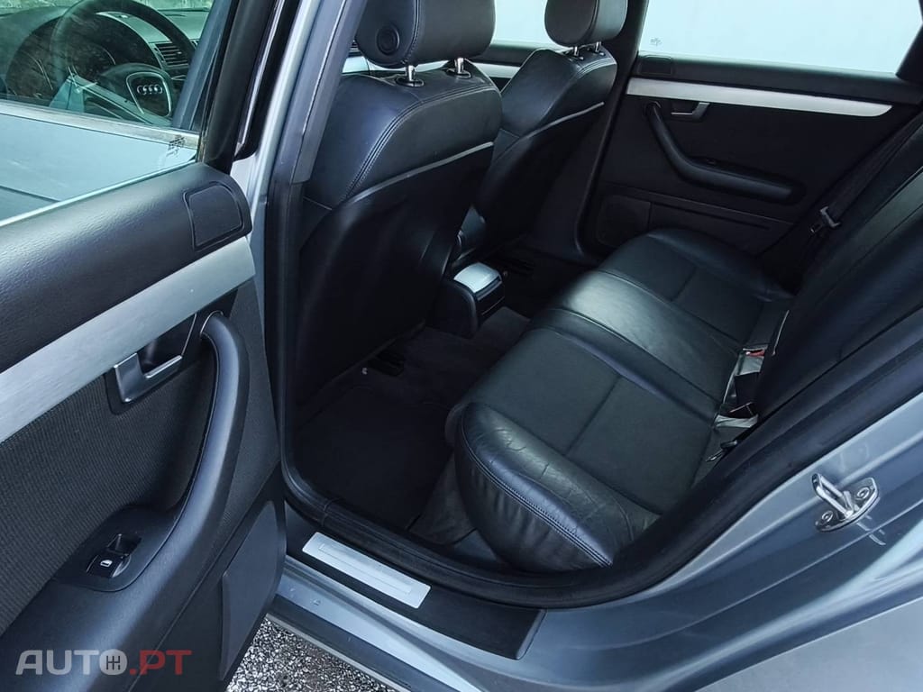 Audi A4 2.0 TDI S-line